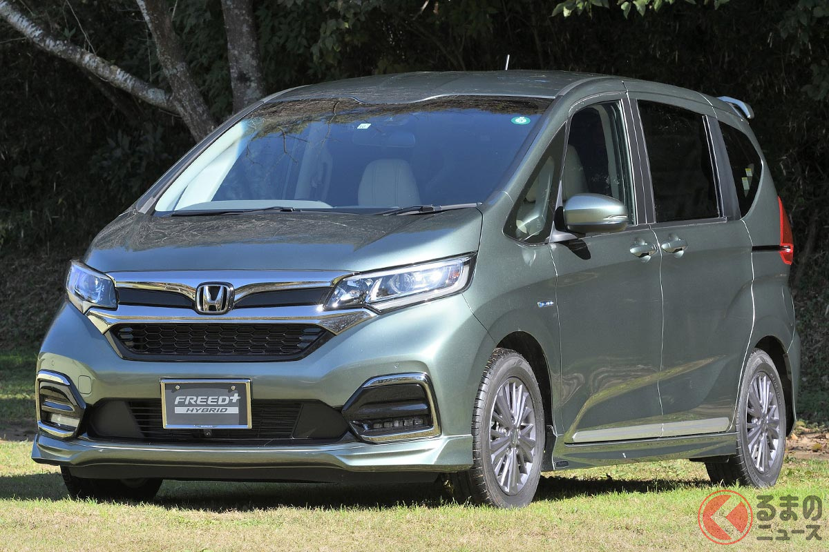 4人分のキャンプ道具をホンダ フリード に積み込める 大量の荷物を効率的に車載するテクニックとは くるまのニュース 4人分のキャンプ道具をホンダ フリード に積み込める 大量の荷物を効率的に車載するテクニックとは くるまのニュース