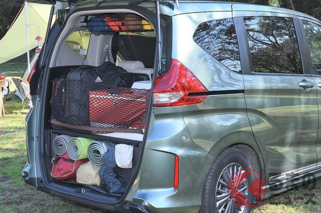 4人分のキャンプ道具をホンダ フリード に積み込める 大量の荷物を効率的に車載するテクニックとは くるまのニュース 4人分のキャンプ道具をホンダ フリード に積み込める 大量の荷物を効率的に車載するテクニックとは くるまのニュース