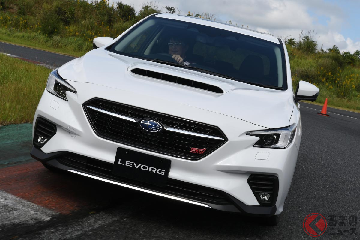 新型「WRX S4」と同じ2.4リッターターボを搭載するスバル「レヴォーグ STIスポーツR」