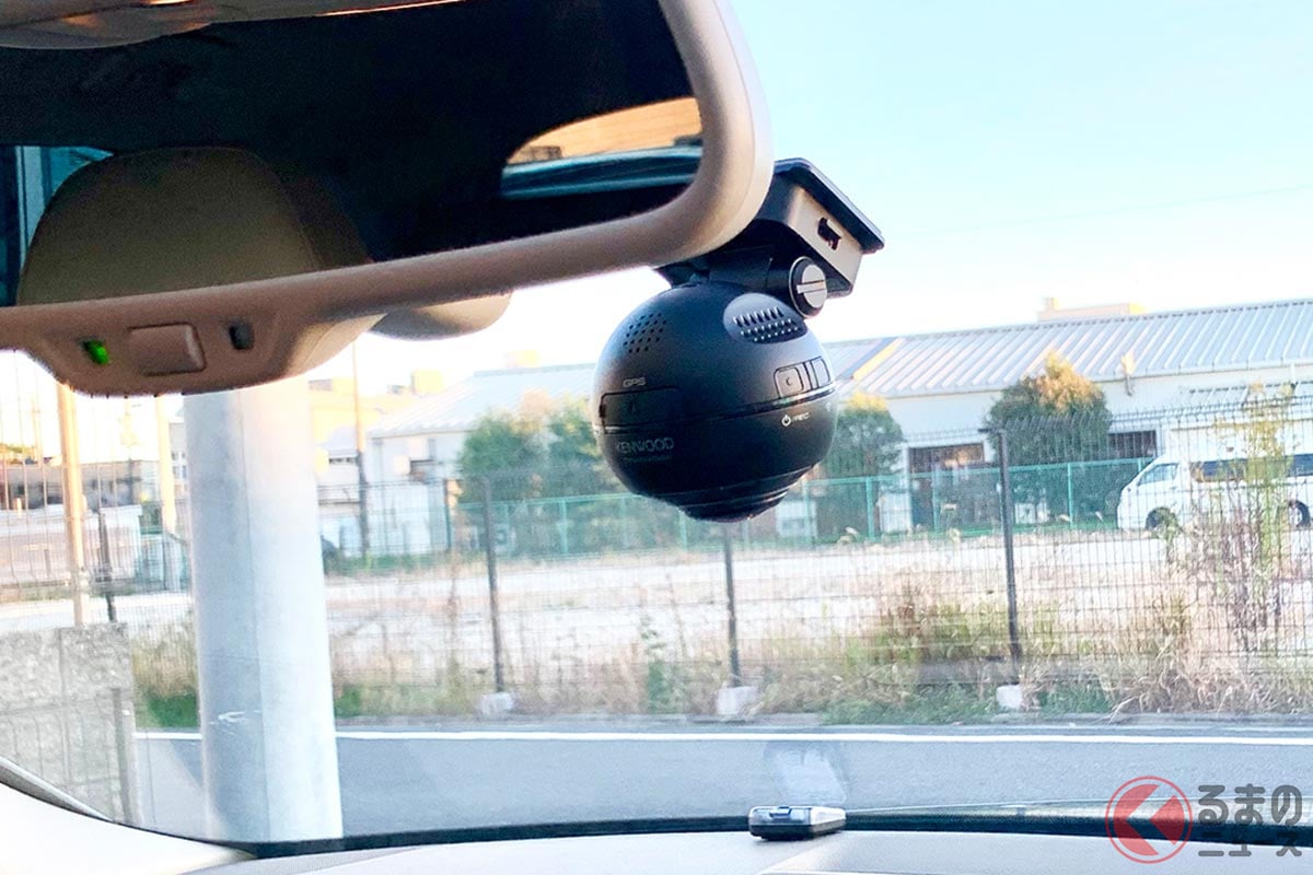 360度撮影できるドライブレコーダーが人気