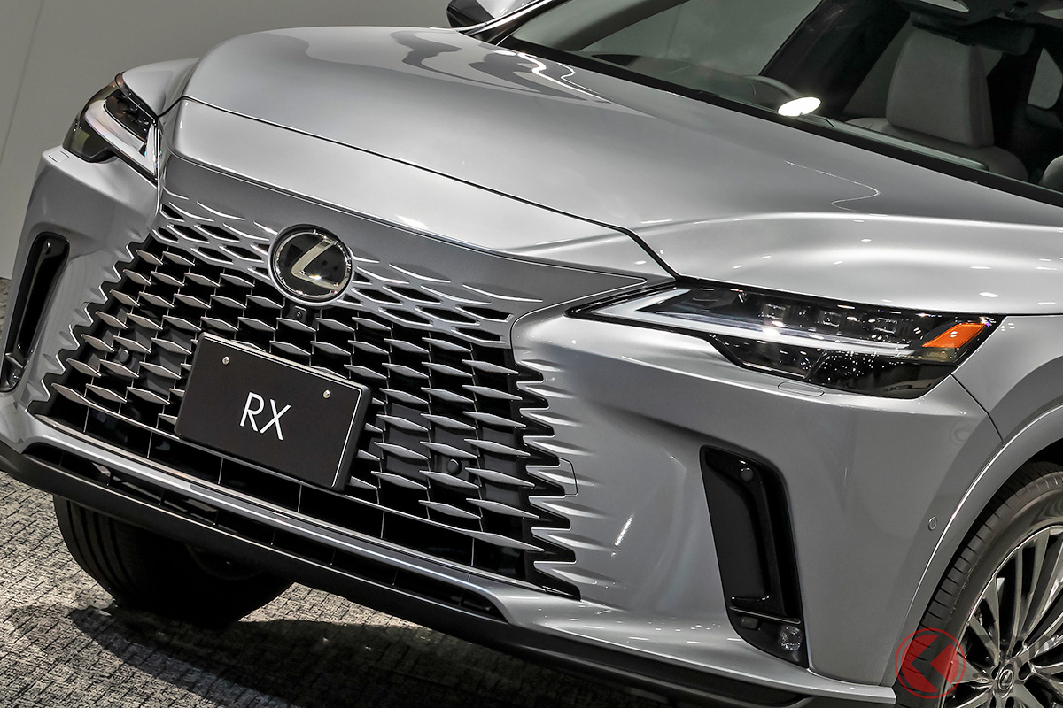 HV（ハイブリッド車）が主流を占める日本は本当に「ガラパゴス」なのか!? ［写真はHVシステムを搭載するレクサスの最新SUV「RX」］