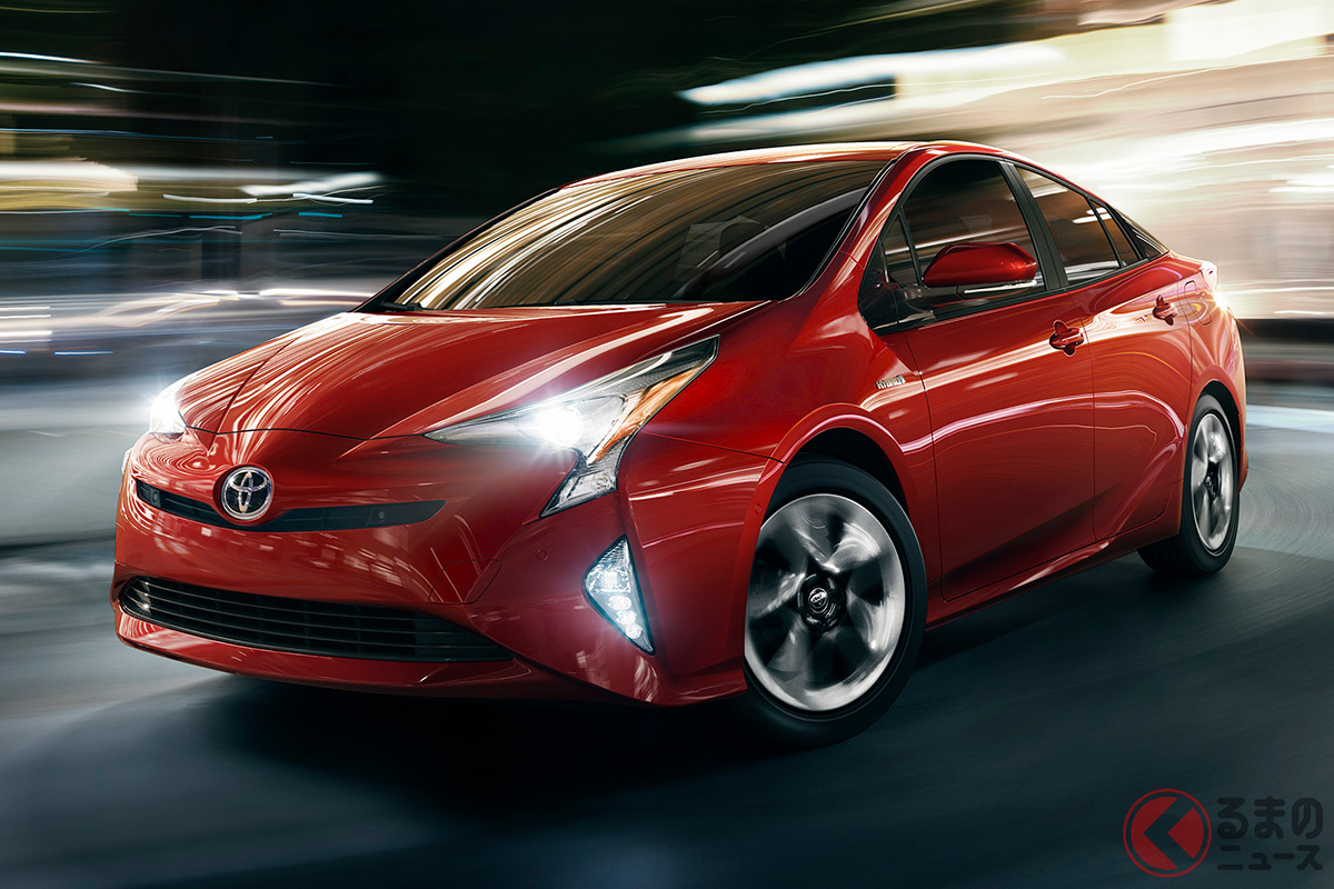 アグレッシブなスタイルに「賛否両論」!? 2015年にデビューした4代目(現行型)「プリウス」初期モデル(写真は北米仕様)