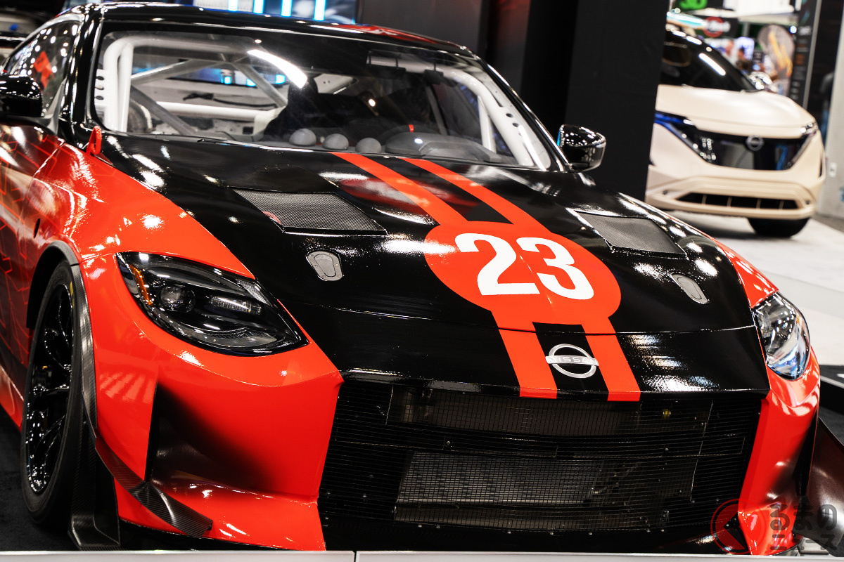 ド派手な新型フェアレディZの実車展示! 色々あるけど、目立ったカスタマイズを解説!(撮影:加藤博人)