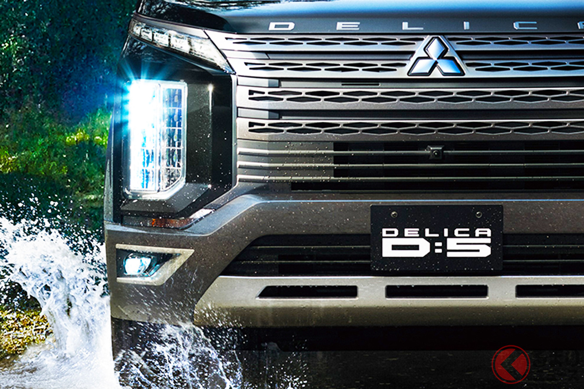 アウトドア感を高めた内外装を装備する三菱「デリカD:5 ジャスパー」