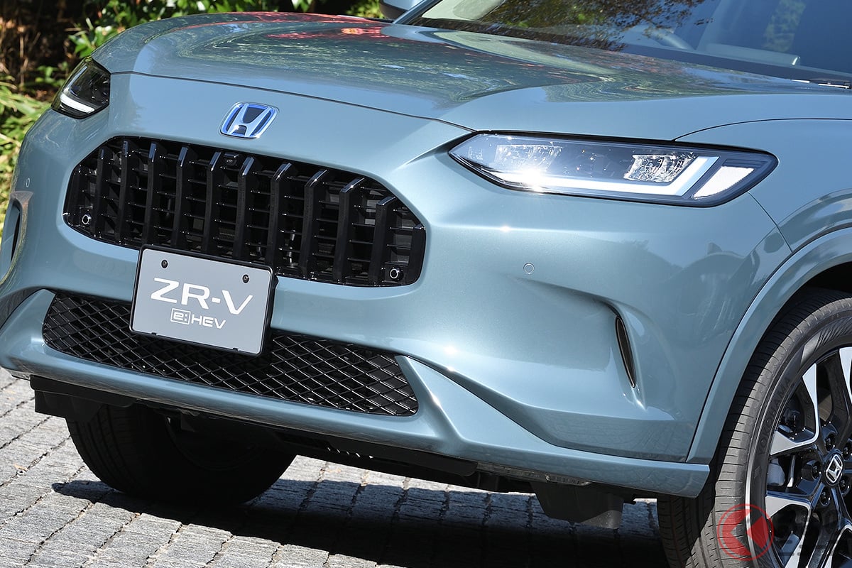 2023年4月21日に正式発売予定のホンダ 新型SUV「ZR-V」[ボディカラー：ノルディックフォレストパール]