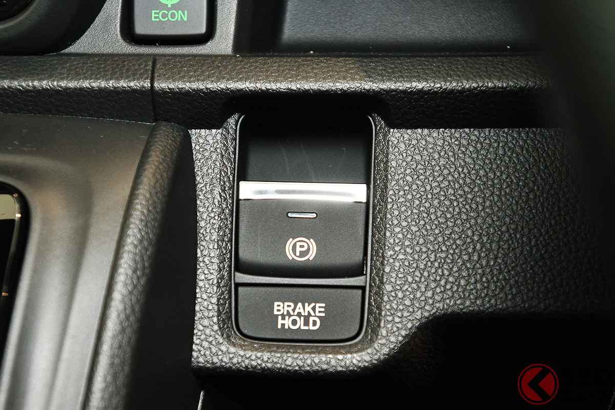 ホンダ「N-ONE」には電動パーキングが採用されている