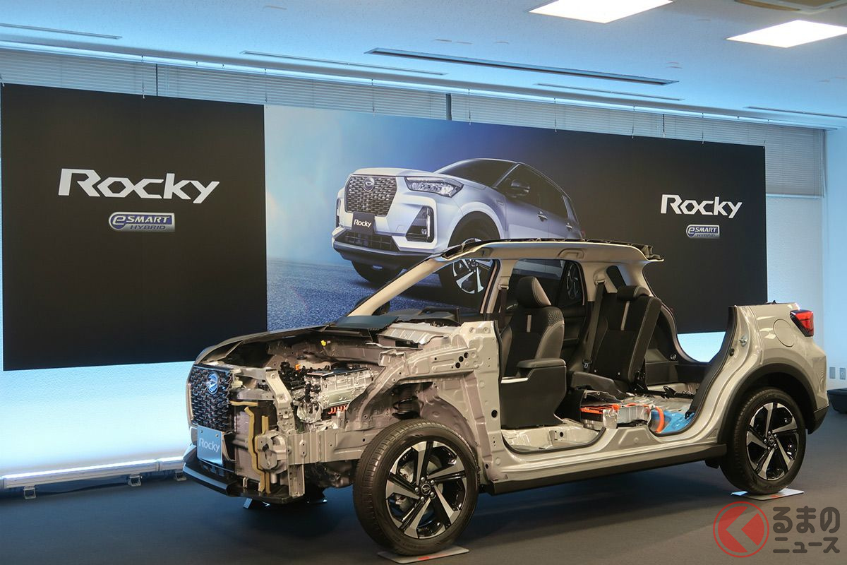 ダイハツ「ロッキー」のハイブリッド車(カットモデル)