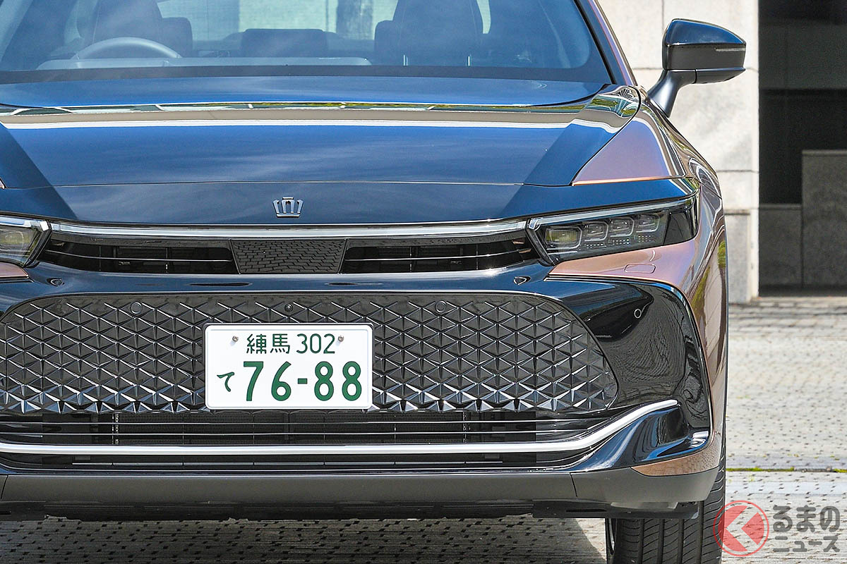 トヨタ「クラウン クロスオーバー」