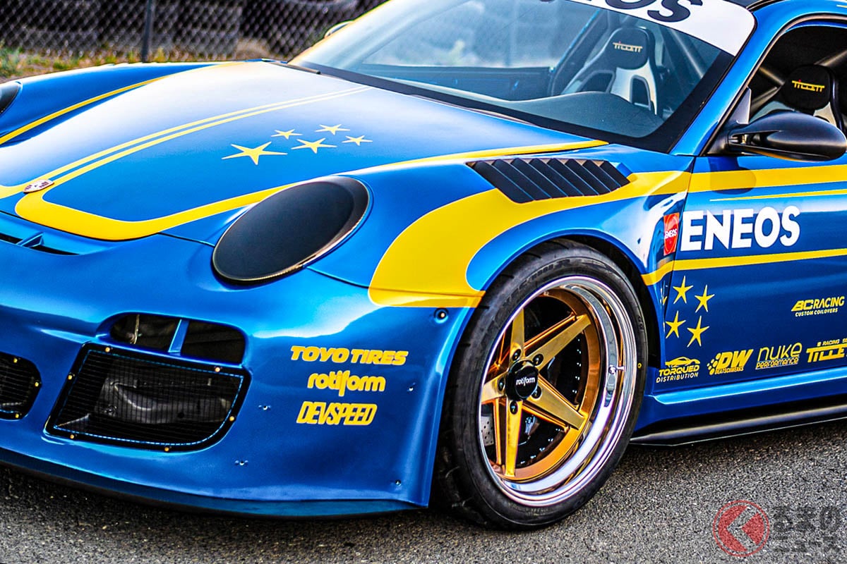 SEMAショー2022に出展された「ENEOS Porsche 911 GT3 STI」