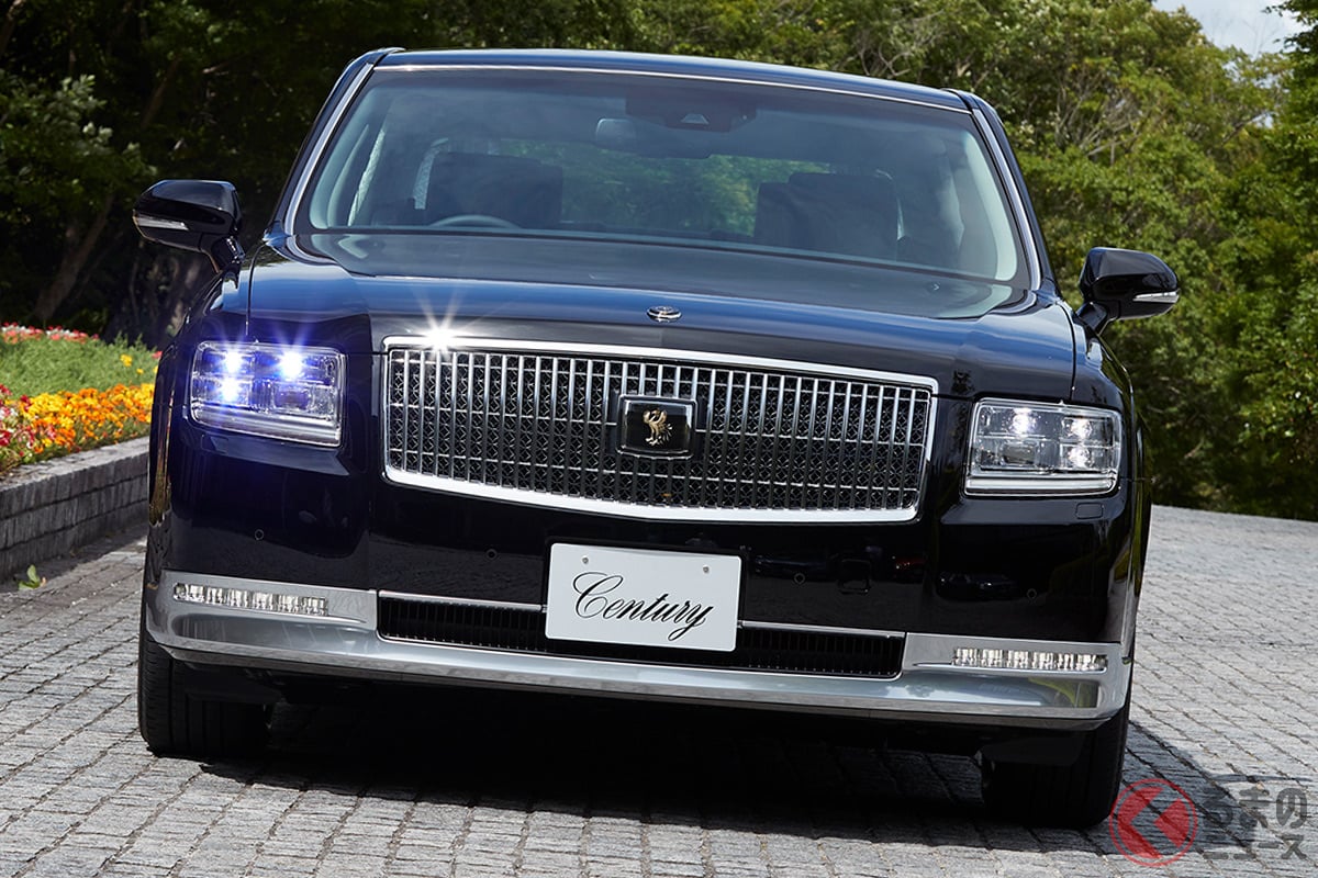 量販される国産車でもっとも高いトヨタ「センチュリー」に対して、もっとも安いダイハツ「ミライース」の価格差にみる違いとは