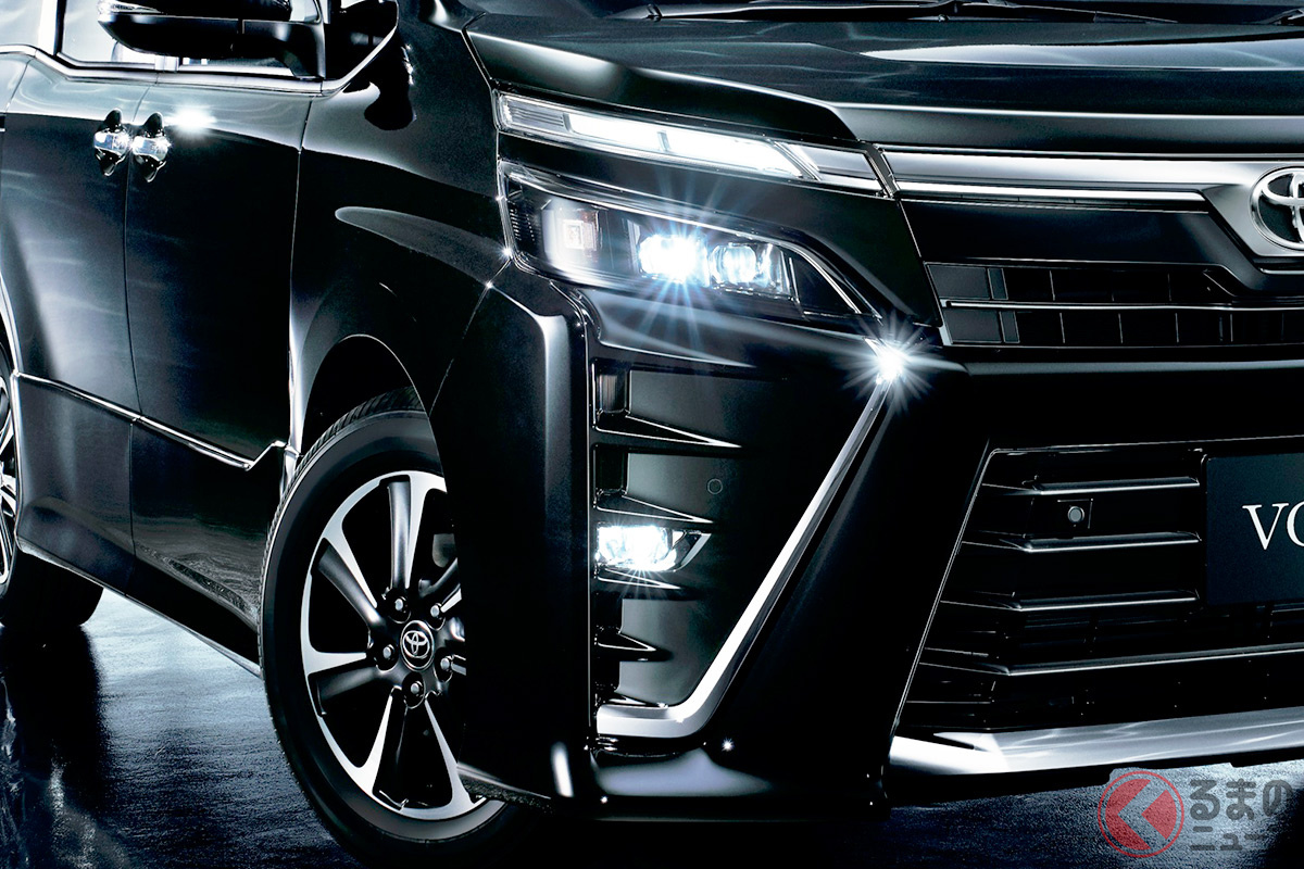 ノア/ヴォクシーの最上級グレードを購入するにはどのくらいの年収があれば理想的なのか