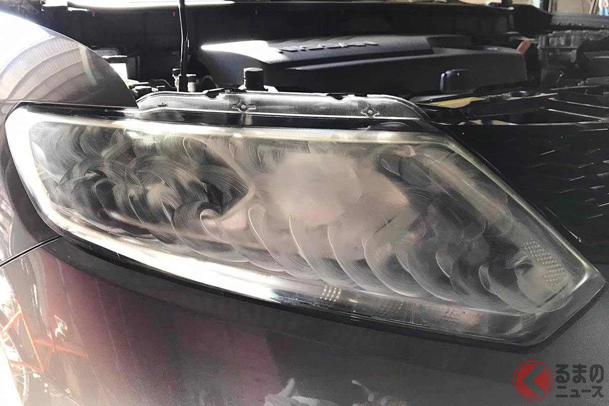 コンパウンドは目の細かいものから順に番手を上げていき、また細かくしていくことで仕上がりが違う