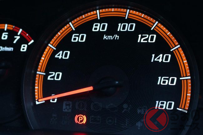 なぜスピードメーターは実際より速い速度を表示 車検で 速度の誤差 が許される訳とは くるまのニュース なぜスピードメーターは実際より速い速度を表示 車検で 速度の誤差 が許される訳とは くるまのニュース