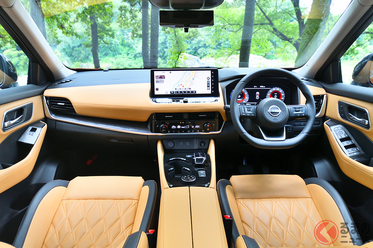 日産新型「エクストレイル」の豪華すぎる「タン内装」とは