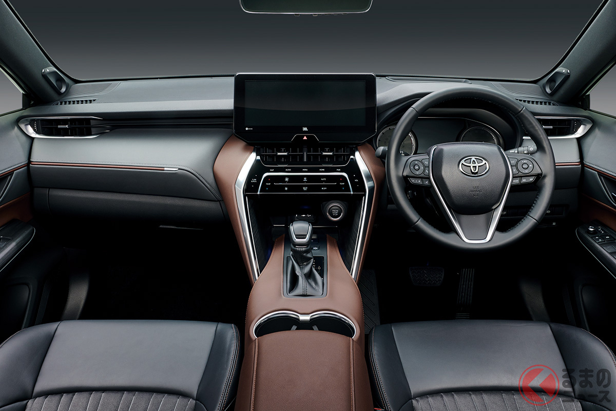 クリスマスデートでも乗りたいトヨタ「ハリアー」の「特別な高級感」とは