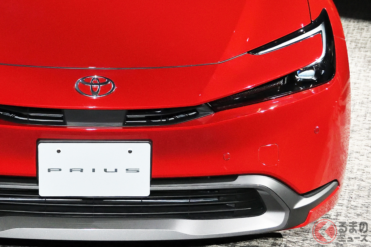 細かいところまで「スポーティ仕上げ」な新型「プリウス」