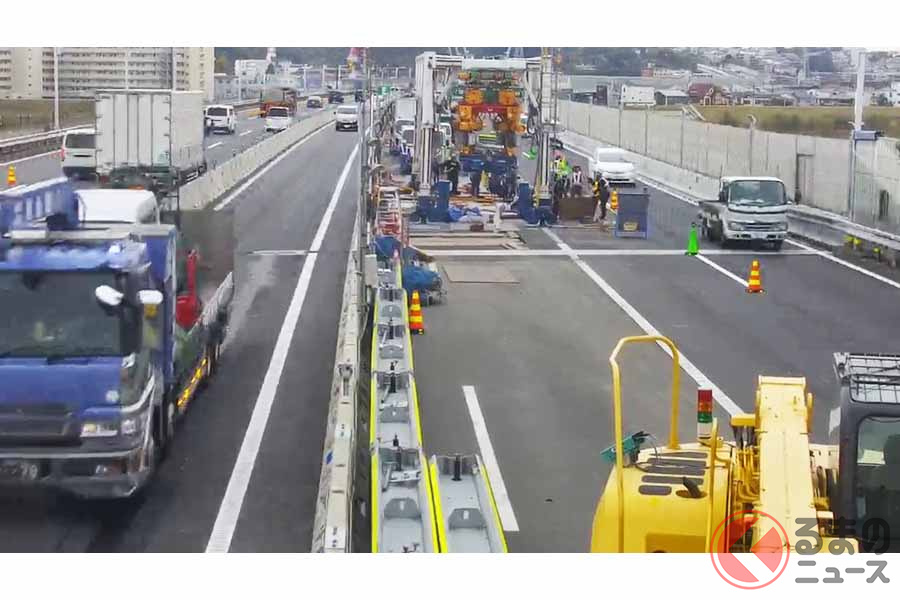 東名多摩川橋で進む工事（画像：NEXCO中日本）