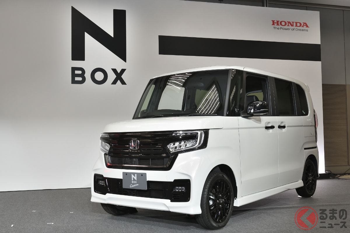 軽ナンバーなぜ 真ん中 じゃない 運転席側の配置多し 一部では 真ん中 採用と異なる理由とは くるまのニュース 軽ナンバーなぜ 真ん中 じゃない 運転席側の配置多し 一部では 真ん中 採用と異なる理由とは くるまのニュース