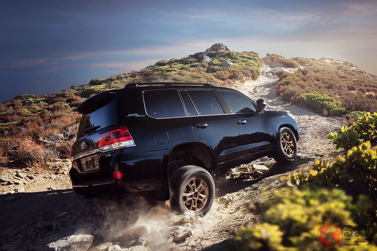 ラダーフレーム構造を採用し悪路走破性能の高いランドクルーザー