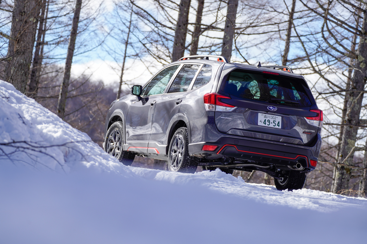 Subaru車は雪道に強い は本当 新型 フォレスター をプロスノーボーダー 関口敬 がリアルな雪山で使い倒す その印象とは Pr くるまのニュース