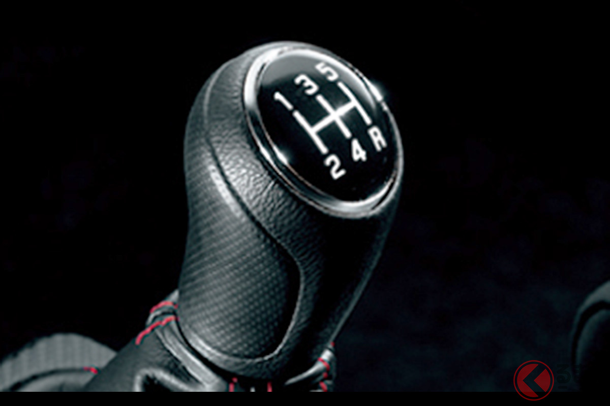 先代をベースに登場した「アルトワークス」の5速MT。新型アルトではMTの設定はないが、、アルトワークスはどうなる?