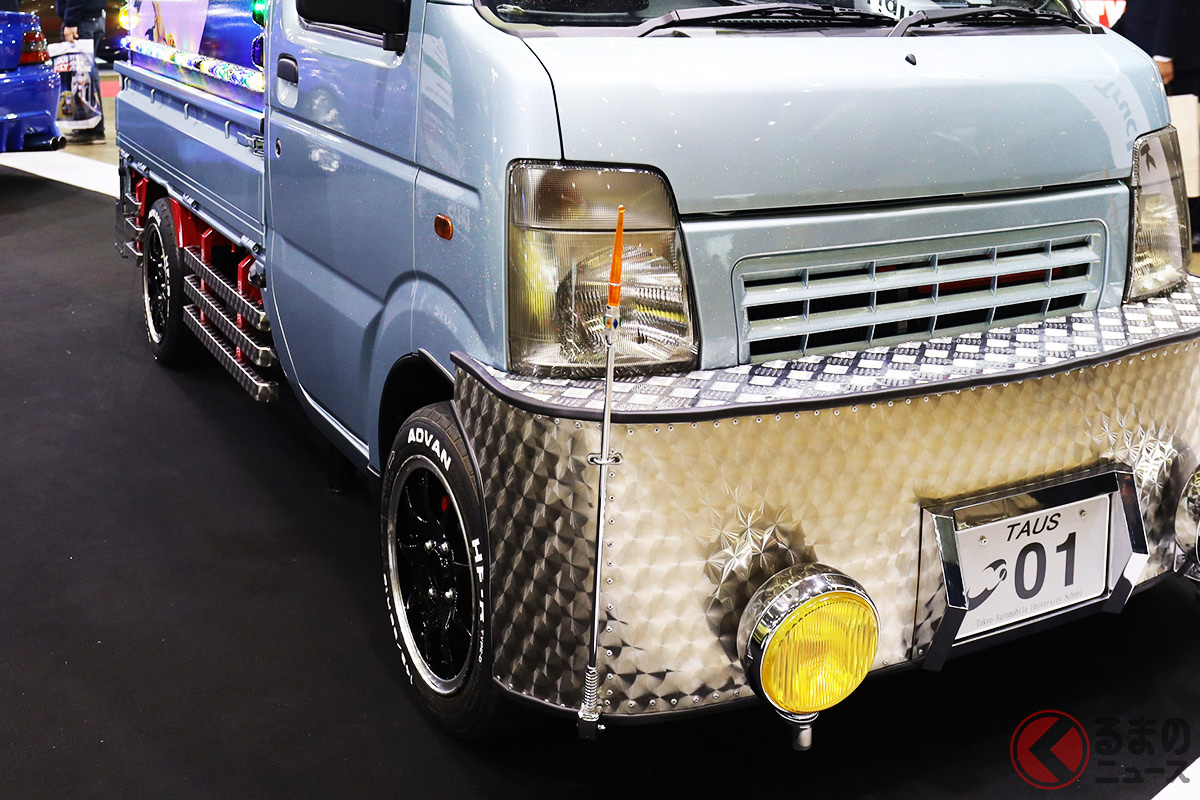 こりゃすげぇ! 群馬自動車大学校/東京自動車大学校が製作した「デコトラキャリイ」