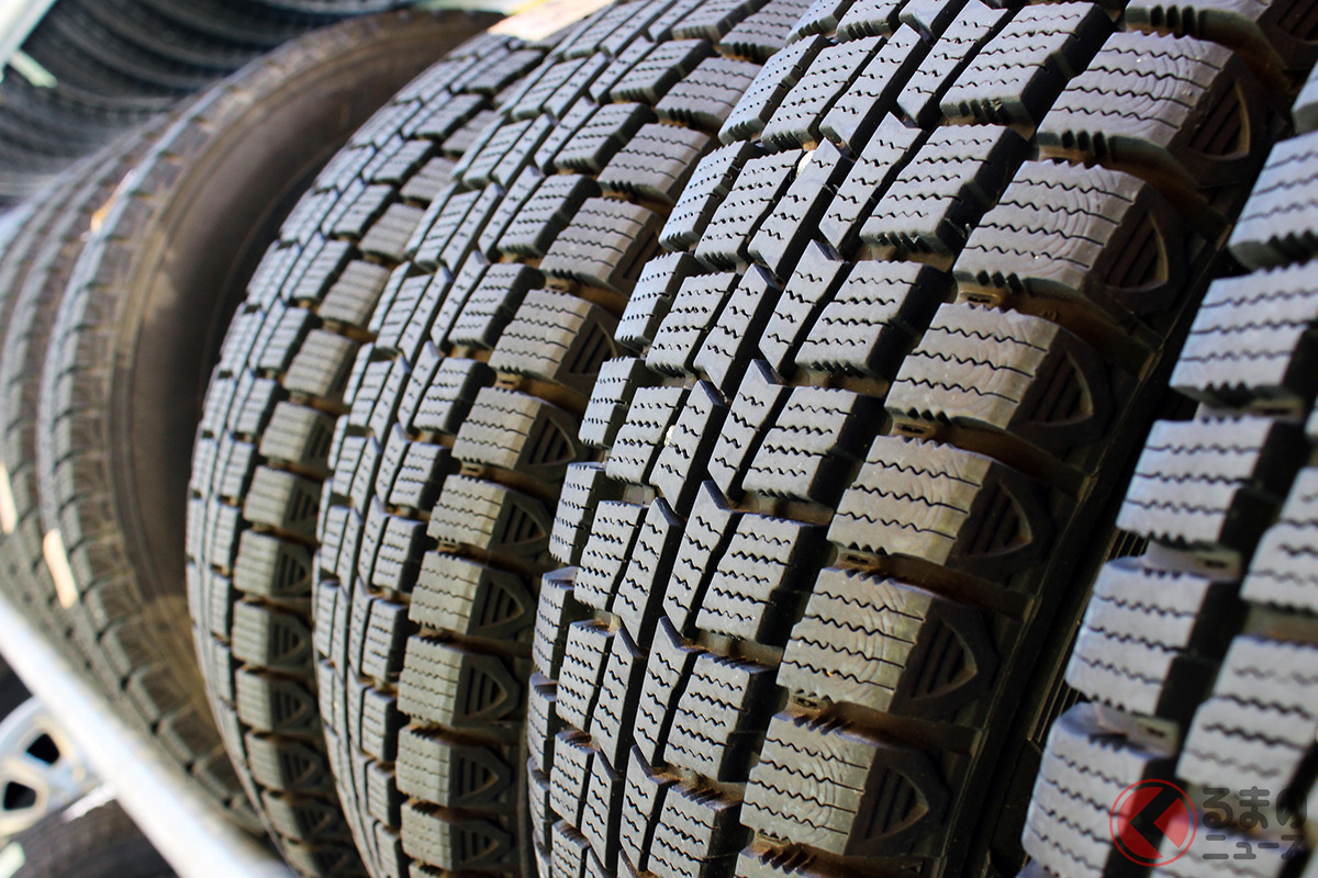 スタッドレスタイヤは残りの溝が50%を切ると使用禁止の場合がある