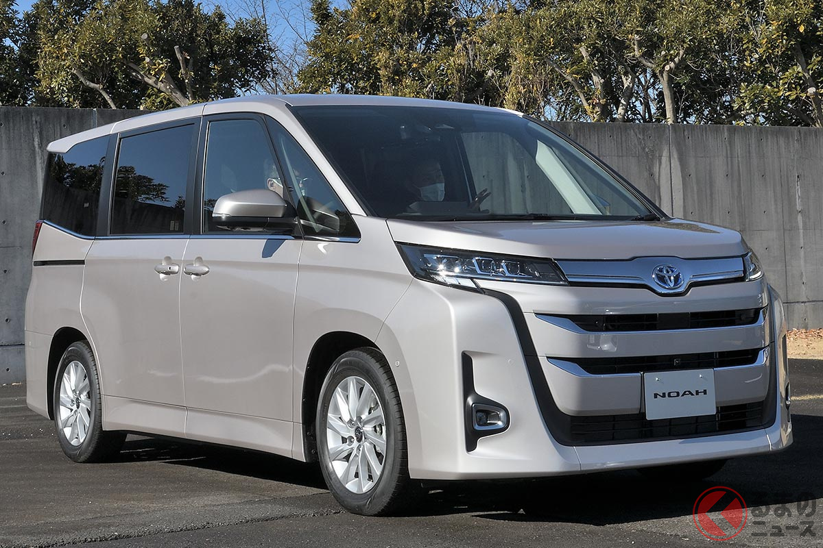 トヨタ新型「ノア」の標準仕様は実車を見て検討する人が増えたという話も