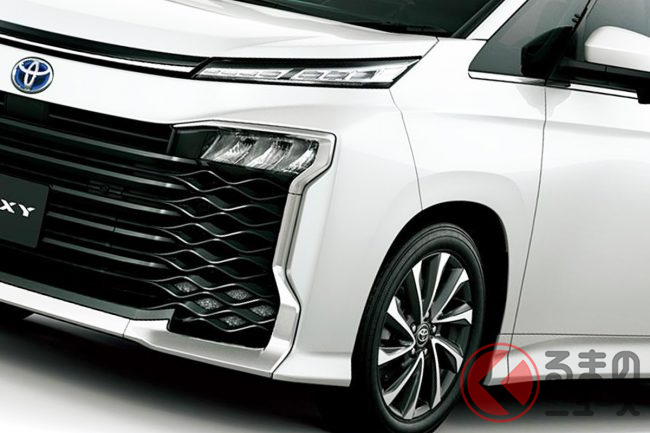 最大10か月待ち 迫力顔なトヨタ新型 ヴォクシー 納車はいつ頃 納期が延びる意外な機能とは くるまのニュース 最大10か月待ち 迫力顔なトヨタ新型 ヴォクシー 納車はいつ頃 納期が延びる意外な機能とは くるまのニュース