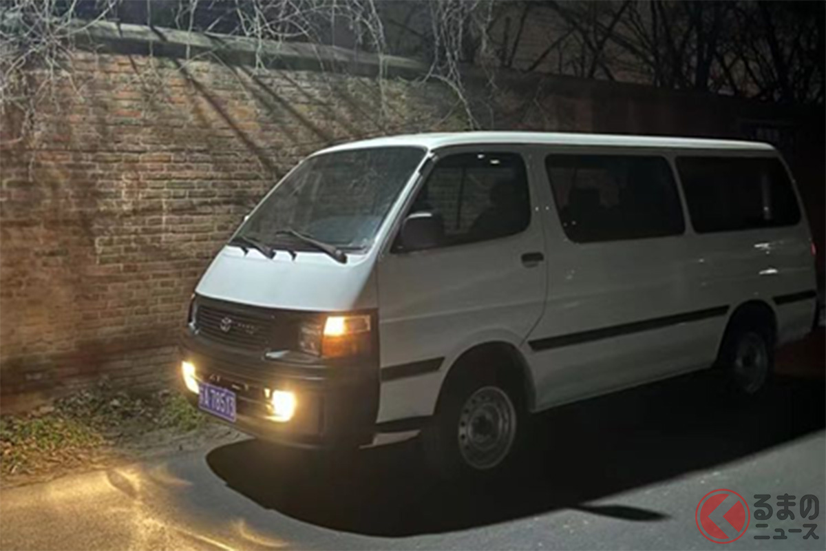 ヨウ・ソウさんが実家で乗っているトヨタ「ハイエース」(画像提供:ヨウ・ソウさん)