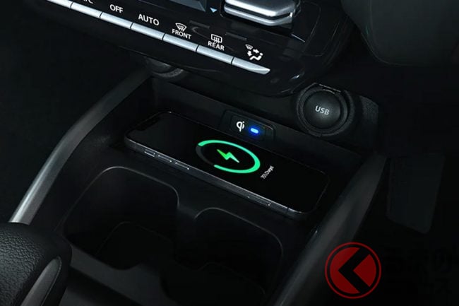 スズキが新型コンパクトSUV「フロンクス」世界初公開! 「精悍顔」のクーペフォルムをインドで披露