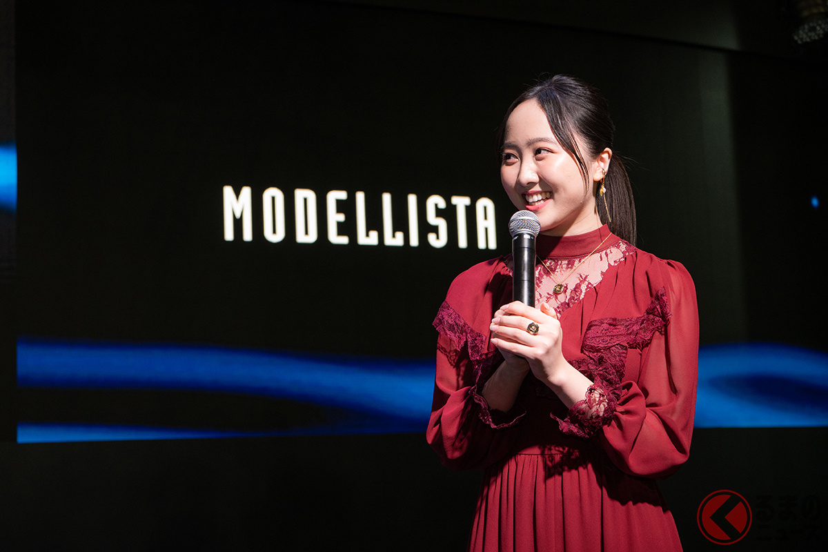 東京オートサロン2023のモデリスタブースに登壇した本田望結さん