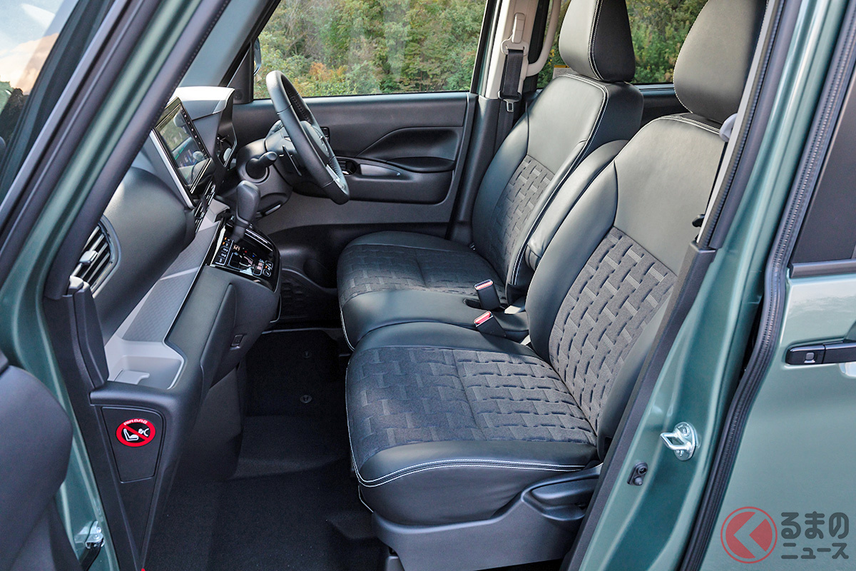 「デコボコ」には理由があった!? 2023年5月に発売を予定する三菱 新型軽スーパーハイトワゴン「デリカミニ」のインテリア