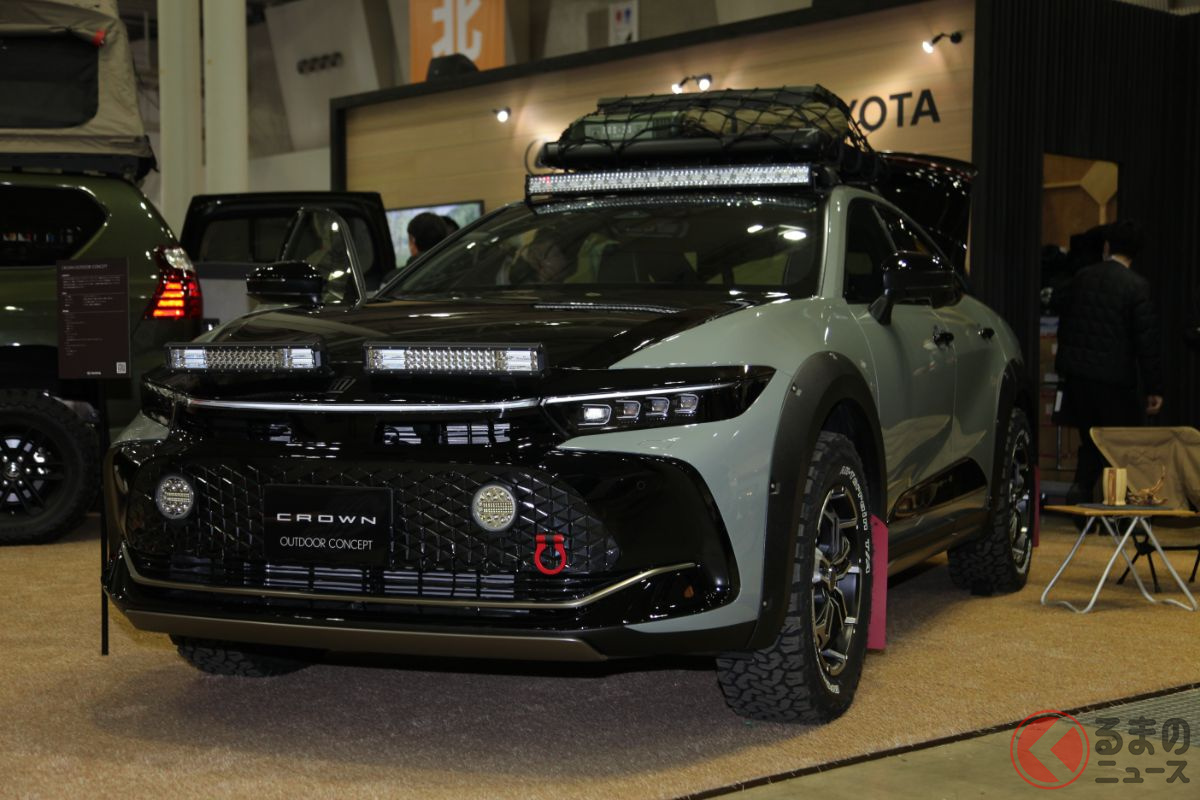 トヨタ自ら新型「クラウンクロスオーバー」をアゲ系カスタム