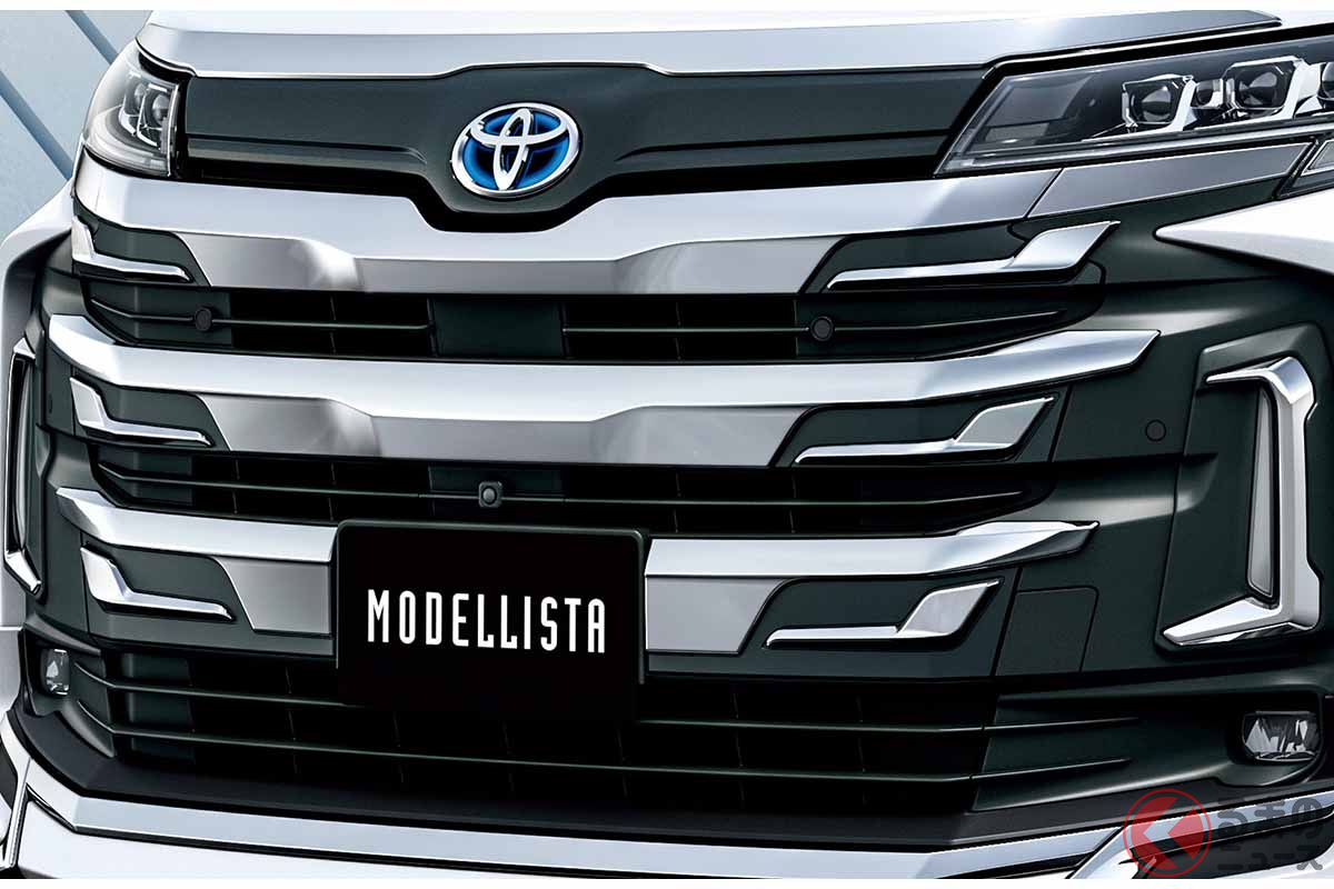 エアロパーツセットを装着した新型「ノア」