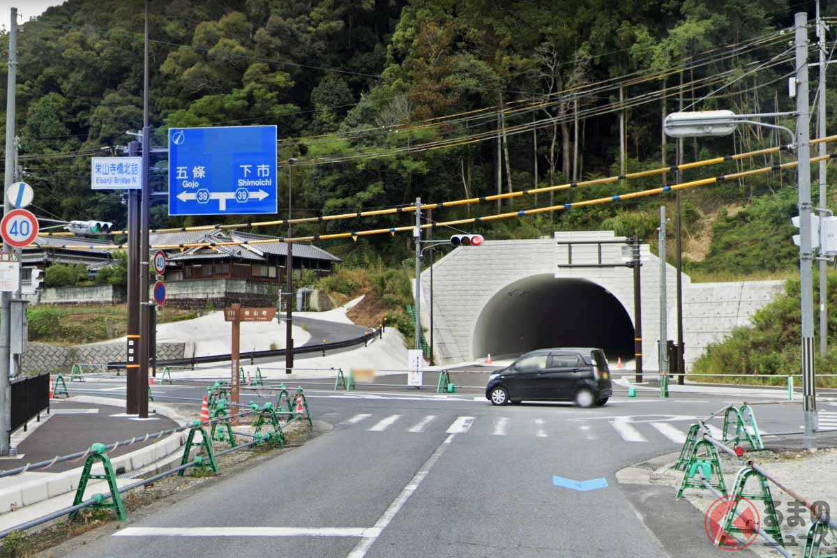 奈良県道137号平原五條線小島工区の状況((C) Google)