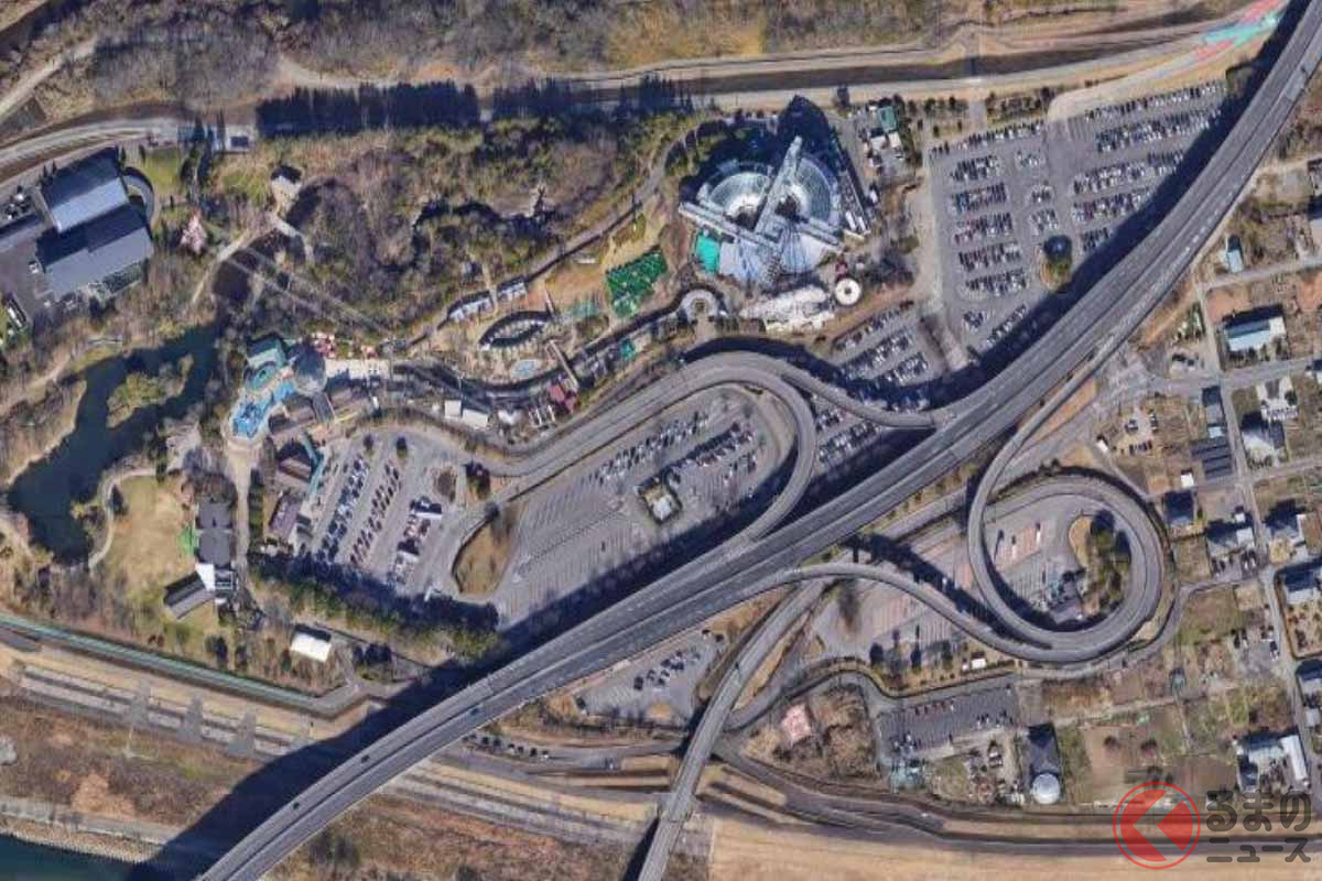 東海北陸道の川島PA・川島ハイウェイオアシス((C) Google)