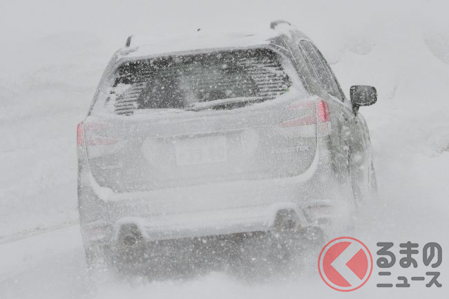 Ledは雪に弱い は本当 ヘッドライトled化で不満多し 雪対策led信号機が見えない 車社会の雪問題 くるまのニュース