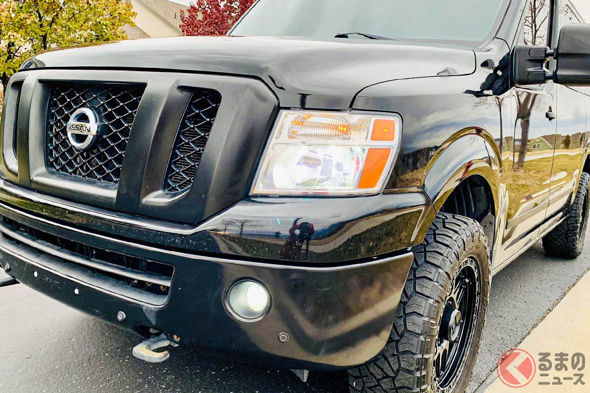 本格オフローダーと化した日産「NV3500 SL」(Photo:Cars and Bids)