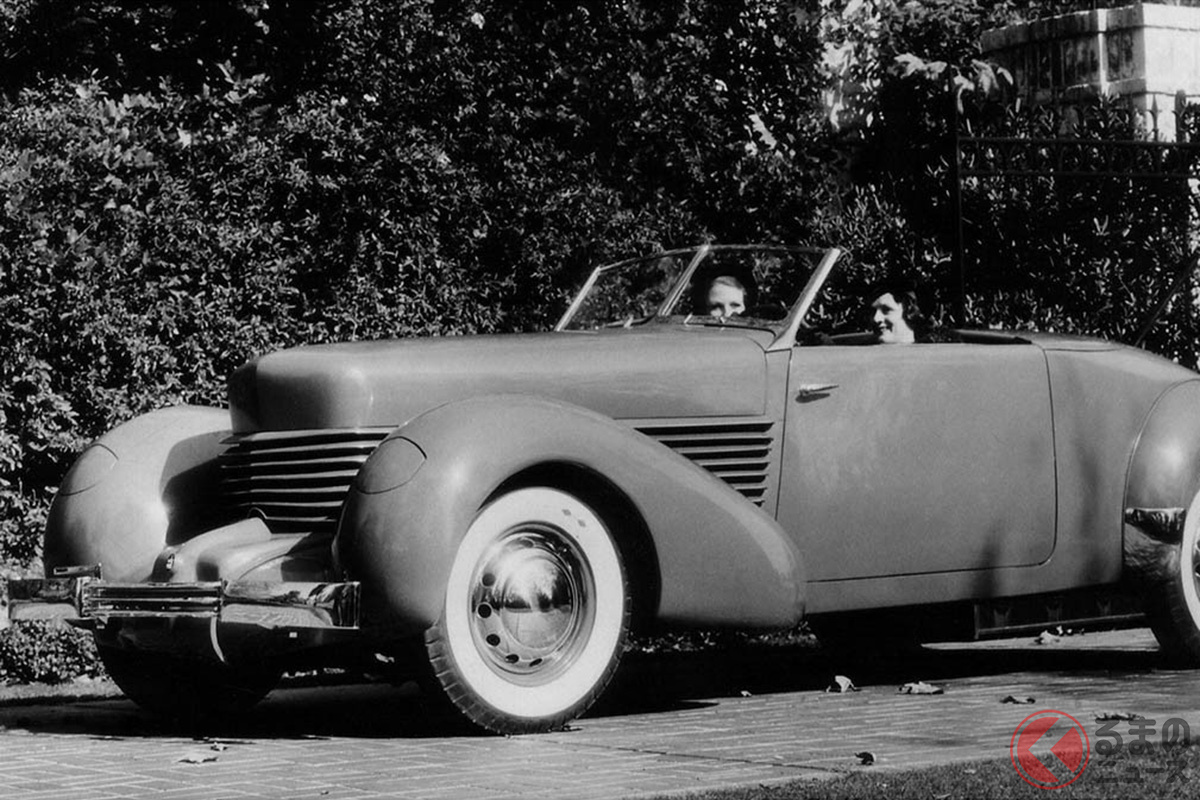 リトラクタブル式の元祖といわれる「コード810」