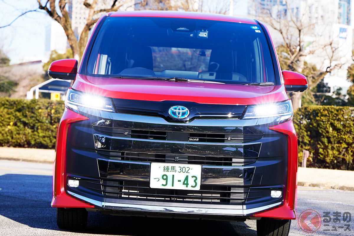 なぜトヨタ新型 ノア に赤ボディ復活 ド派手カラー めっちゃ赤いやん 先々代から復活した理由とは くるまのニュース なぜトヨタ新型 ノア に赤ボディ復活 ド派手カラー めっちゃ赤いやん 先々代から復活した理由とは くるまのニュース