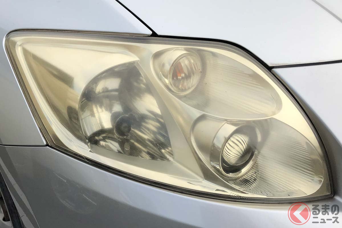 ヘッドライトの くすみ除去 Diyでやるのは至難の業 車齢10年超のクルマをプロがガッツリ削ってみた くるまのニュース ヘッドライトの くすみ除去 Diyでやるのは至難の業 車齢10年超のクルマをプロがガッツリ削ってみた くるまのニュース