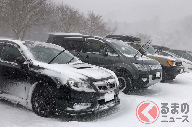 長時間駐車は積雪に注意 寒さをしのぐためにエンジンかけっぱなしでok クルマの冬対策とは くるまのニュース 長時間駐車は積雪に注意 寒さをしのぐためにエンジンかけっぱなしでok クルマの冬対策とは くるまのニュース