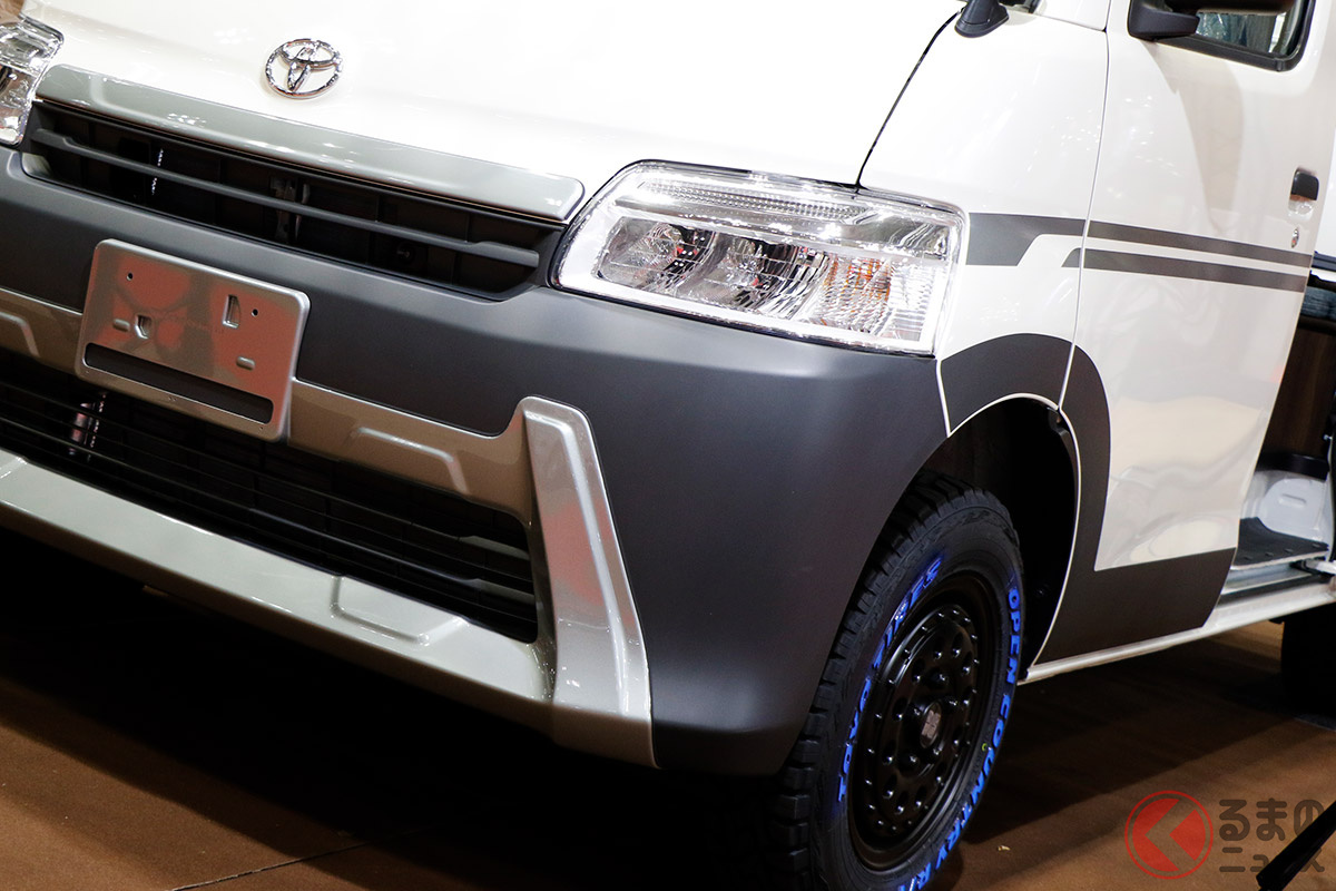 ジャパンキャンピングカーショーで展示された新型「リベロ」