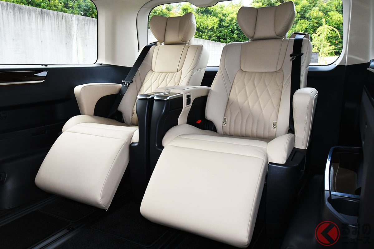 豪華シートが特徴の「グランエース」