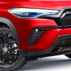 “ダーク”強調のトヨタ新型「カローラクロス スポーツ仕様」登場！ HVモデルを新設定した「GRスポーツ」を南アで設定 約366万円