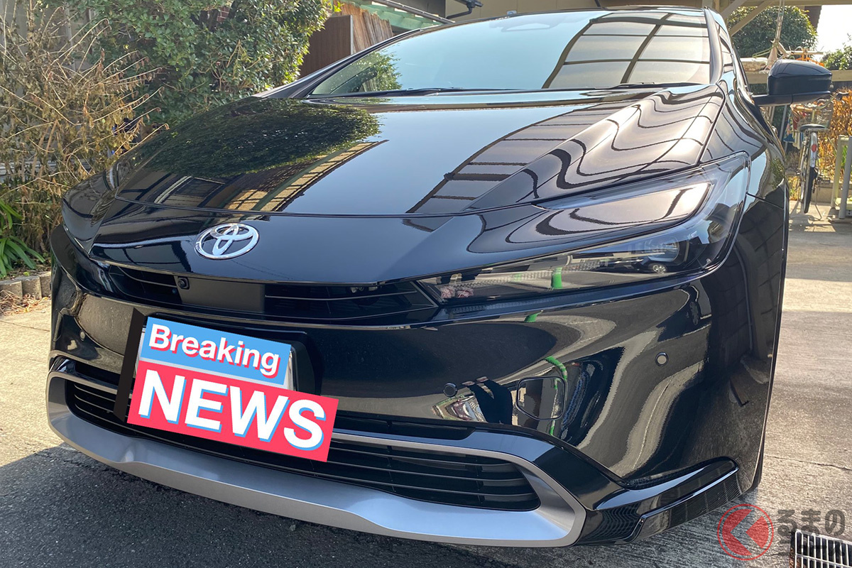 ブラックカラーの新型「プリウス」カッコ良すぎ! 画像:SRBI /TW(@110RX1)さん