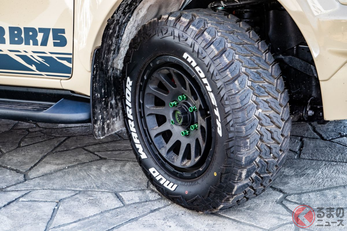 ベースがトヨタ「ハイラックス」のため悪路走破性能も高いのも魅力と言える