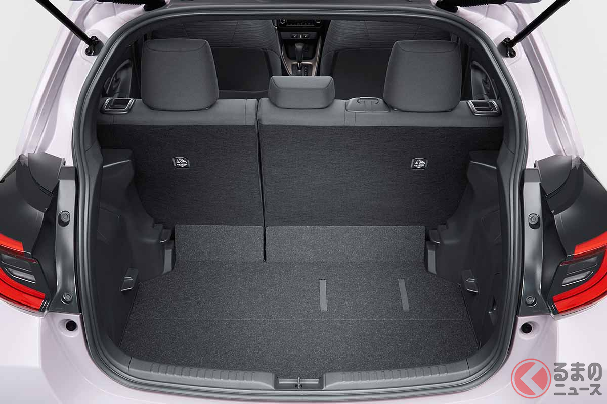 トヨタ「ヤリス」のラゲージスペース