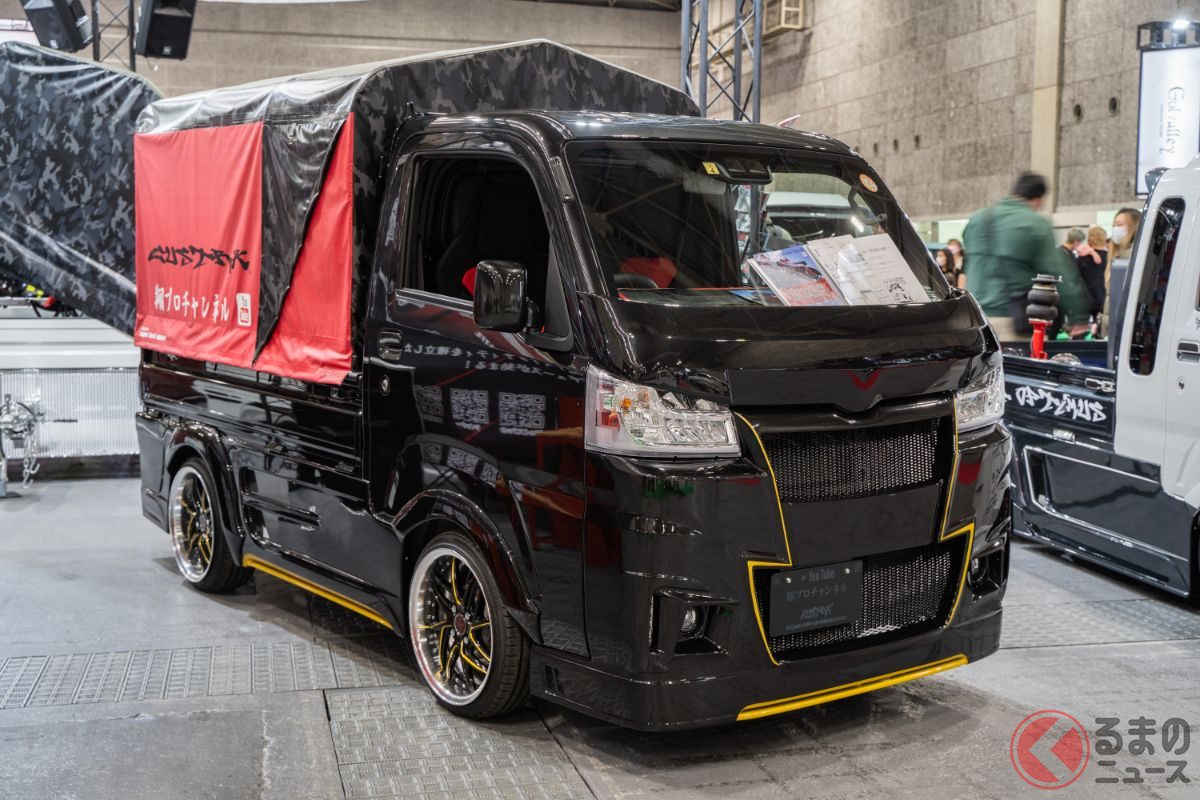 さまざまなデザインのエアロパーツがラインナップされている